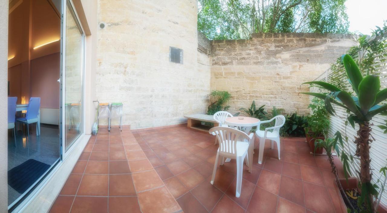 Palazzo Leo Suite And Apartment Lecce Exterior foto