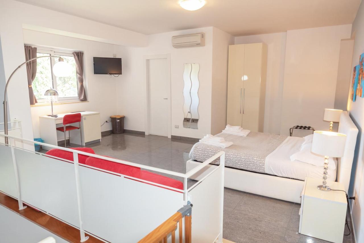 Palazzo Leo Suite And Apartment Lecce Exterior foto